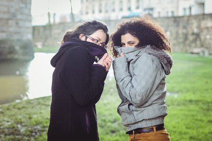 Angela et Sarah de La cabane bleue