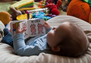 Lire avec mon bébé, quelle drôle d’idée? Image vignette